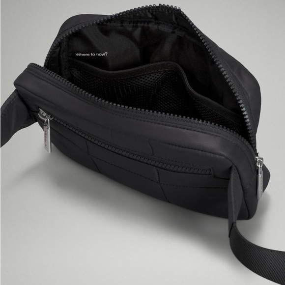 Lululemon quilted grid belt bag 1.5L - Picture 4 of 11